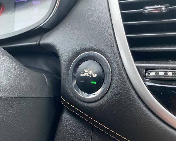 Черный Шевроле Trax, объемом двигателя 1.4 л и пробегом 68 тыс. км за 11950 $, фото 41 на Automoto.ua