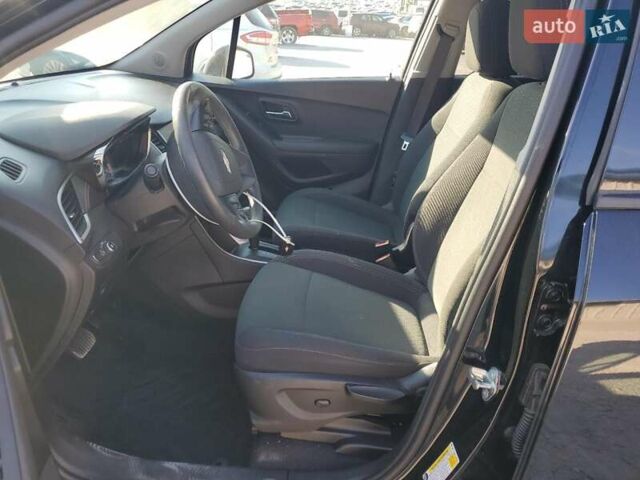 Черный Шевроле Trax, объемом двигателя 1.4 л и пробегом 40 тыс. км за 2170 $, фото 6 на Automoto.ua