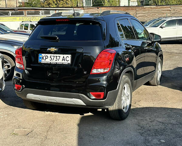 Черный Шевроле Trax, объемом двигателя 1.4 л и пробегом 99 тыс. км за 13799 $, фото 5 на Automoto.ua