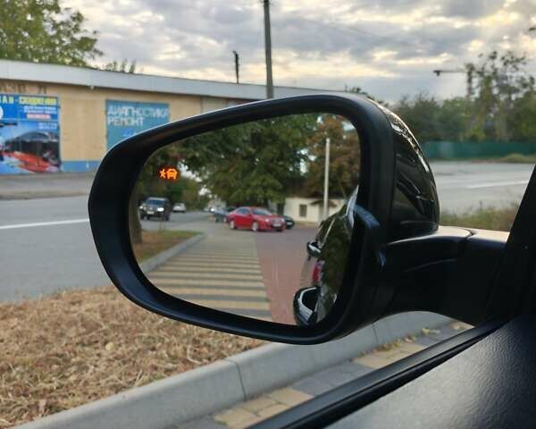 Черный Шевроле Trax, объемом двигателя 1.2 л и пробегом 3 тыс. км за 23500 $, фото 12 на Automoto.ua