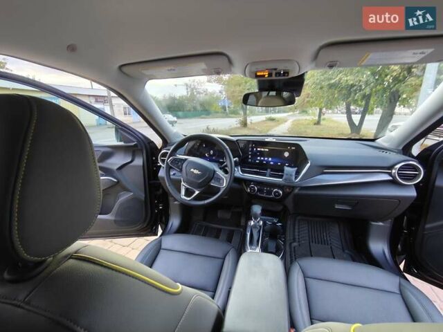 Черный Шевроле Trax, объемом двигателя 1.2 л и пробегом 3 тыс. км за 23500 $, фото 18 на Automoto.ua