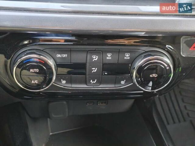 Черный Шевроле Trax, объемом двигателя 1.2 л и пробегом 3 тыс. км за 23500 $, фото 15 на Automoto.ua