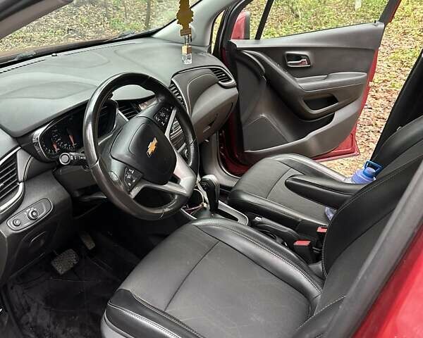 Червоний Шевроле Trax, об'ємом двигуна 1.36 л та пробігом 113 тис. км за 11000 $, фото 7 на Automoto.ua