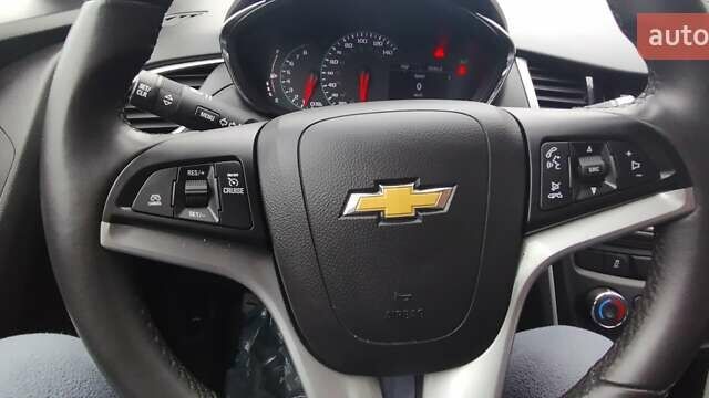 Красный Шевроле Trax, объемом двигателя 1.4 л и пробегом 50 тыс. км за 13600 $, фото 30 на Automoto.ua