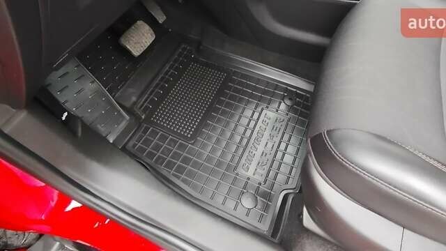 Красный Шевроле Trax, объемом двигателя 1.4 л и пробегом 50 тыс. км за 13600 $, фото 19 на Automoto.ua