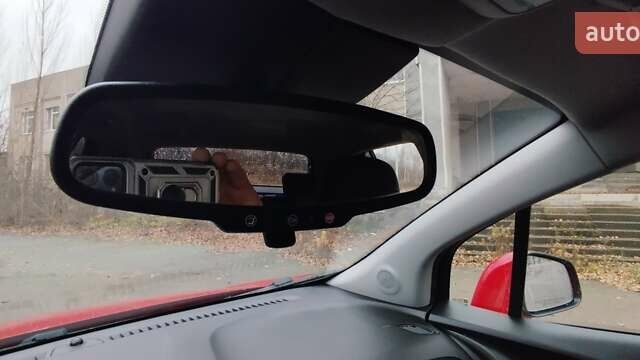 Красный Шевроле Trax, объемом двигателя 1.4 л и пробегом 50 тыс. км за 13600 $, фото 33 на Automoto.ua