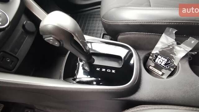 Красный Шевроле Trax, объемом двигателя 1.4 л и пробегом 50 тыс. км за 13600 $, фото 17 на Automoto.ua