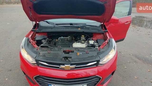 Красный Шевроле Trax, объемом двигателя 1.4 л и пробегом 50 тыс. км за 13600 $, фото 28 на Automoto.ua