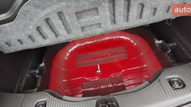 Красный Шевроле Trax, объемом двигателя 1.4 л и пробегом 50 тыс. км за 13600 $, фото 25 на Automoto.ua