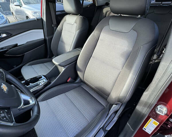 Красный Шевроле Trax, объемом двигателя 1.2 л и пробегом 80 тыс. км за 18999 $, фото 16 на Automoto.ua