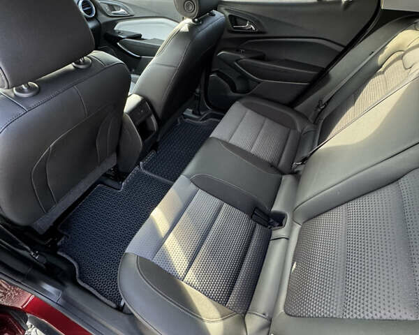 Красный Шевроле Trax, объемом двигателя 1.2 л и пробегом 80 тыс. км за 18999 $, фото 20 на Automoto.ua