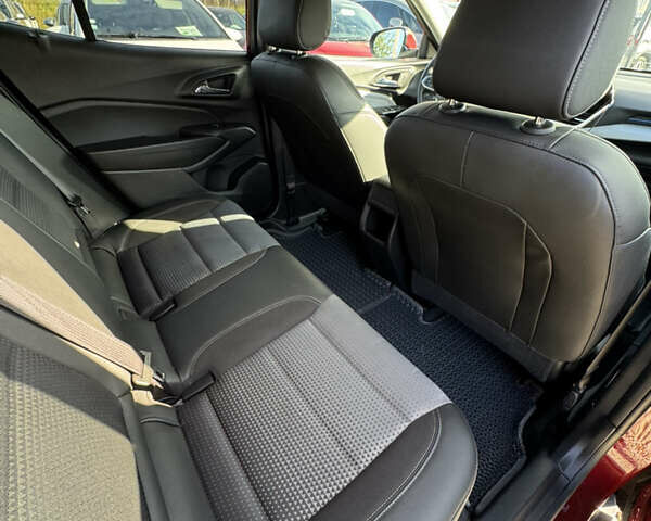 Красный Шевроле Trax, объемом двигателя 1.2 л и пробегом 80 тыс. км за 18999 $, фото 30 на Automoto.ua