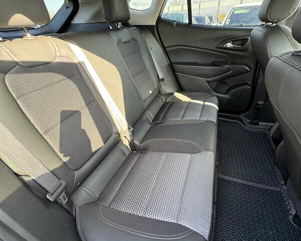 Красный Шевроле Trax, объемом двигателя 1.2 л и пробегом 80 тыс. км за 18999 $, фото 31 на Automoto.ua