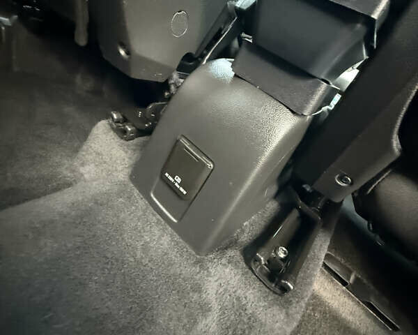 Шевроле Trax, объемом двигателя 1.7 л и пробегом 180 тыс. км за 10900 $, фото 33 на Automoto.ua