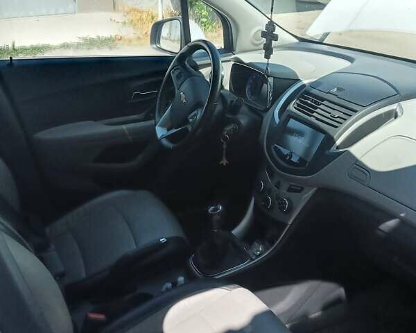 Шевроле Trax, объемом двигателя 1.7 л и пробегом 160 тыс. км за 10500 $, фото 16 на Automoto.ua