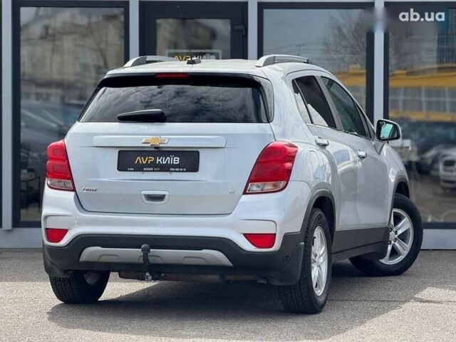 Шевроле Trax, объемом двигателя 1.4 л и пробегом 92 тыс. км за 10900 $, фото 8 на Automoto.ua