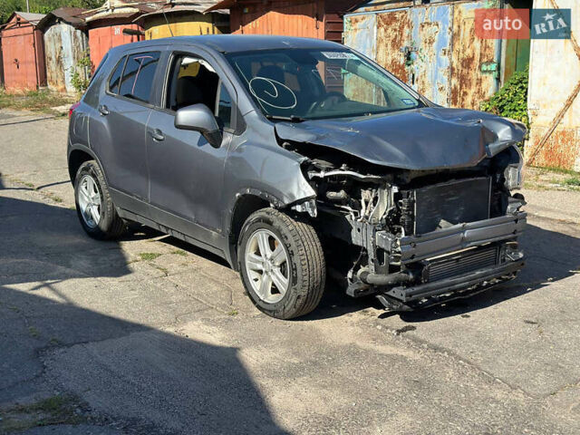 Шевроле Trax, объемом двигателя 1.4 л и пробегом 58 тыс. км за 7700 $, фото 5 на Automoto.ua