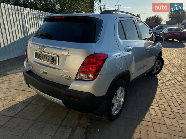 Серый Шевроле Trax, объемом двигателя 1.4 л и пробегом 190 тыс. км за 10700 $, фото 3 на Automoto.ua