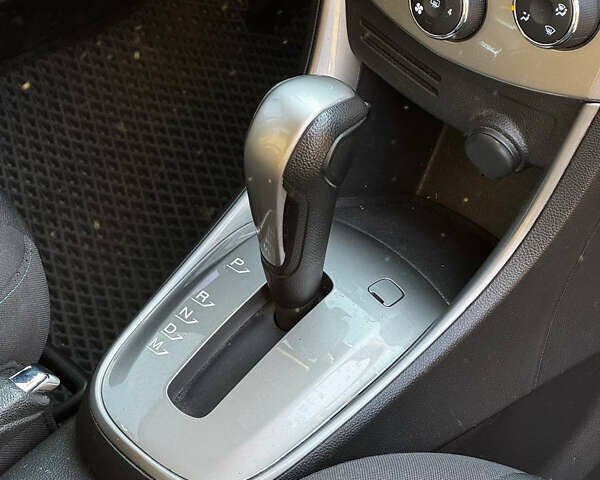 Серый Шевроле Trax, объемом двигателя 1.4 л и пробегом 190 тыс. км за 10700 $, фото 14 на Automoto.ua