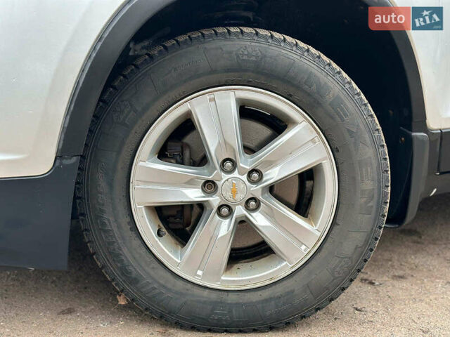 Сірий Шевроле Trax, об'ємом двигуна 1.4 л та пробігом 136 тис. км за 8940 $, фото 3 на Automoto.ua