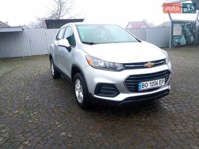 Серый Шевроле Trax, объемом двигателя 1.4 л и пробегом 218 тыс. км за 10800 $, фото 7 на Automoto.ua