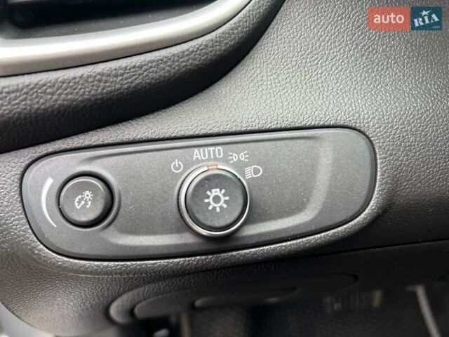 Серый Шевроле Trax, объемом двигателя 1.36 л и пробегом 104 тыс. км за 11300 $, фото 9 на Automoto.ua