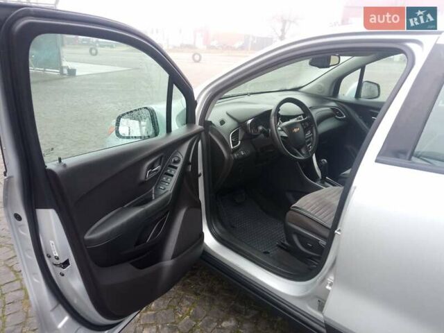 Серый Шевроле Trax, объемом двигателя 1.4 л и пробегом 218 тыс. км за 10800 $, фото 17 на Automoto.ua