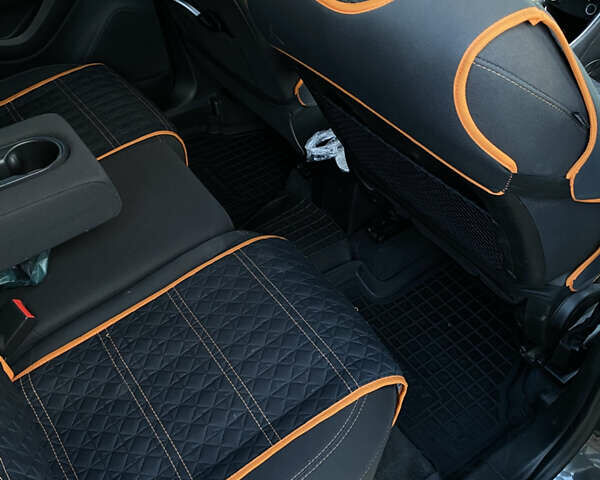 Сірий Шевроле Trax, об'ємом двигуна 1.4 л та пробігом 42 тис. км за 13500 $, фото 9 на Automoto.ua