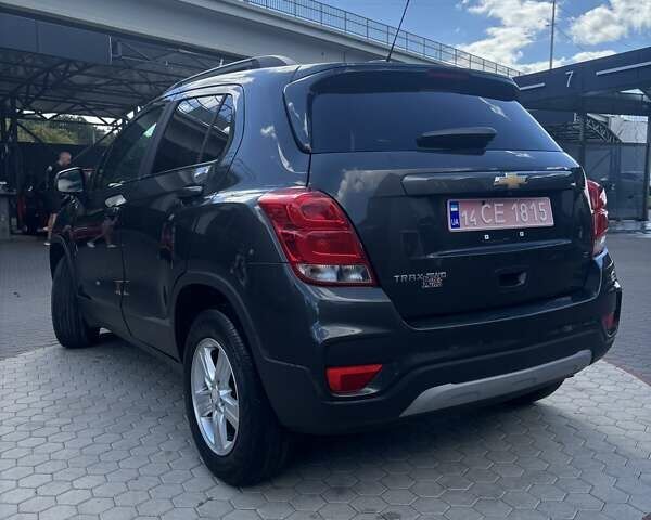 Сірий Шевроле Trax, об'ємом двигуна 1.4 л та пробігом 168 тис. км за 12500 $, фото 3 на Automoto.ua