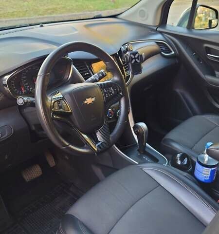 Серый Шевроле Trax, объемом двигателя 1.4 л и пробегом 51 тыс. км за 13500 $, фото 10 на Automoto.ua