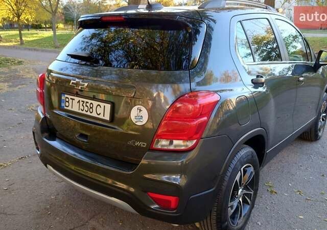Серый Шевроле Trax, объемом двигателя 1.4 л и пробегом 51 тыс. км за 13500 $, фото 3 на Automoto.ua