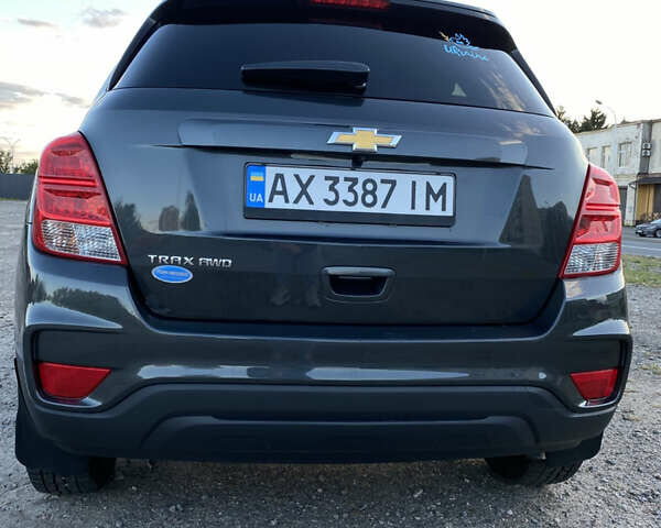 Сірий Шевроле Trax, об'ємом двигуна 1.4 л та пробігом 42 тис. км за 13500 $, фото 5 на Automoto.ua