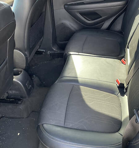 Серый Шевроле Trax, объемом двигателя 1.4 л и пробегом 115 тыс. км за 10000 $, фото 9 на Automoto.ua