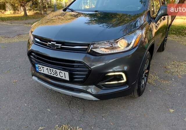 Серый Шевроле Trax, объемом двигателя 1.4 л и пробегом 51 тыс. км за 13500 $, фото 27 на Automoto.ua