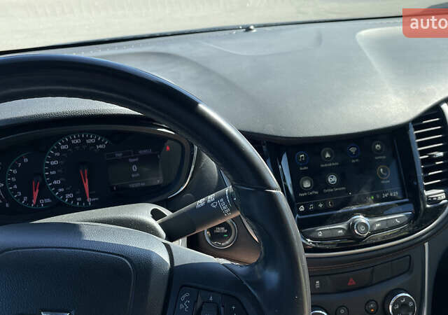 Серый Шевроле Trax, объемом двигателя 1.4 л и пробегом 115 тыс. км за 10000 $, фото 7 на Automoto.ua