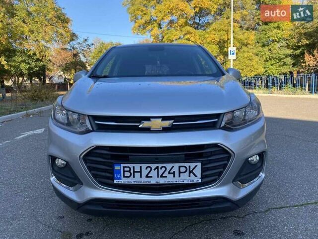 Шевроле Trax 2018 в Николаеве на Automoto.ua Серый Шевроле Trax, объемом двигателя 1.36 л и пробегом 90 тыс. км за 11200 $, фото 5 на Automoto.ua