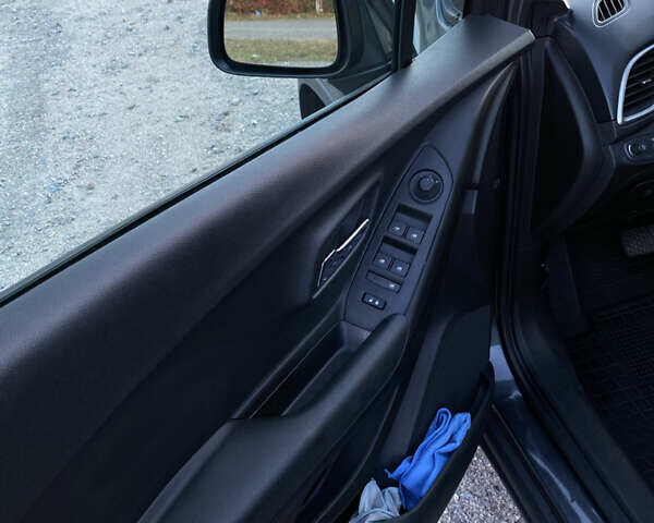 Сірий Шевроле Trax, об'ємом двигуна 1.4 л та пробігом 42 тис. км за 13500 $, фото 7 на Automoto.ua