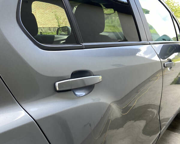 Шевроле Trax 2019 в Ровно на Automoto.ua Серый Шевроле Trax, объемом двигателя 1.4 л и пробегом 141 тыс. км за 12300 $, фото 13 на Automoto.ua