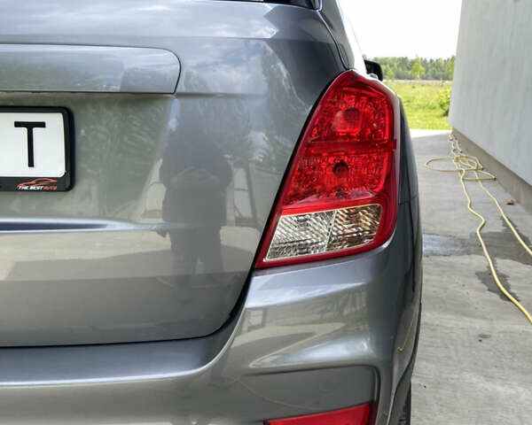 Шевроле Trax 2019 в Ровно на Automoto.ua Серый Шевроле Trax, объемом двигателя 1.4 л и пробегом 141 тыс. км за 12300 $, фото 12 на Automoto.ua