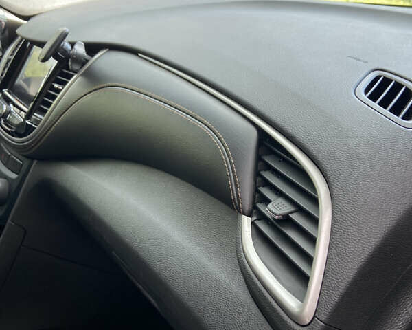 Шевроле Trax 2019 в Ровно на Automoto.ua Серый Шевроле Trax, объемом двигателя 1.4 л и пробегом 141 тыс. км за 12300 $, фото 21 на Automoto.ua