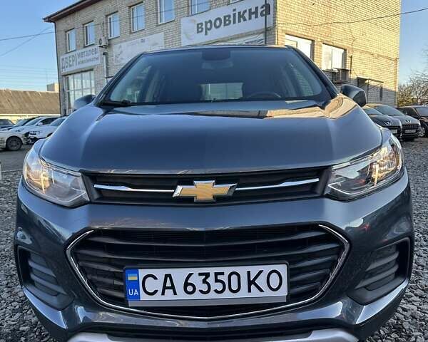 Сірий Шевроле Trax, об'ємом двигуна 1.4 л та пробігом 52 тис. км за 14500 $, фото 2 на Automoto.ua
