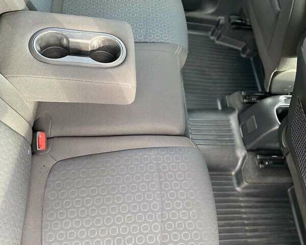 Серый Шевроле Trax, объемом двигателя 1.4 л и пробегом 54 тыс. км за 14500 $, фото 9 на Automoto.ua