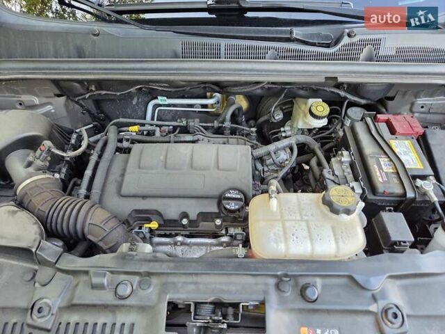 Серый Шевроле Trax, объемом двигателя 1.4 л и пробегом 19 тыс. км за 14400 $, фото 19 на Automoto.ua