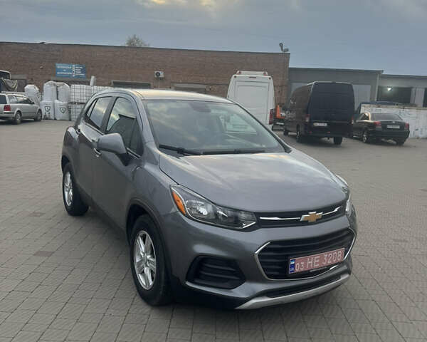 Серый Шевроле Trax, объемом двигателя 1.4 л и пробегом 202 тыс. км за 9600 $, фото 20 на Automoto.ua