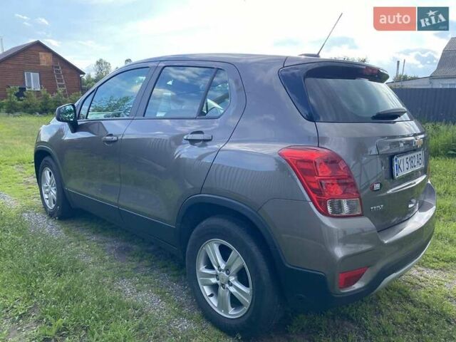 Серый Шевроле Trax, объемом двигателя 1.4 л и пробегом 54 тыс. км за 14500 $, фото 11 на Automoto.ua