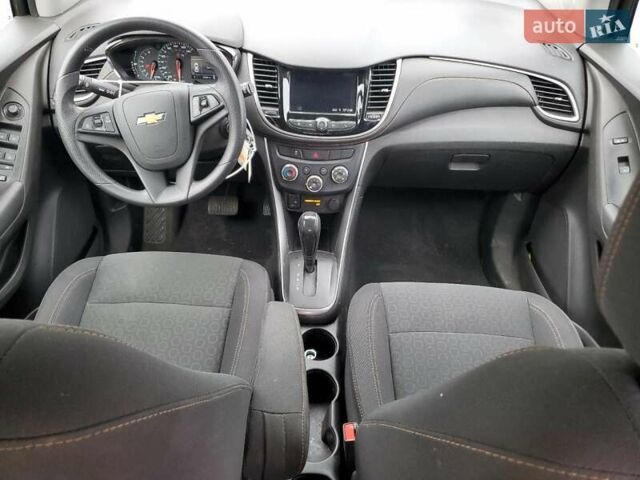 Серый Шевроле Trax, объемом двигателя 1.4 л и пробегом 38 тыс. км за 3000 $, фото 7 на Automoto.ua