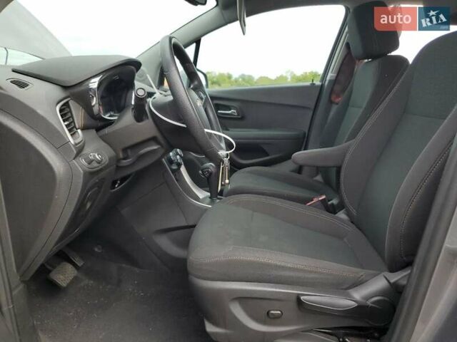 Серый Шевроле Trax, объемом двигателя 1.4 л и пробегом 38 тыс. км за 3000 $, фото 6 на Automoto.ua