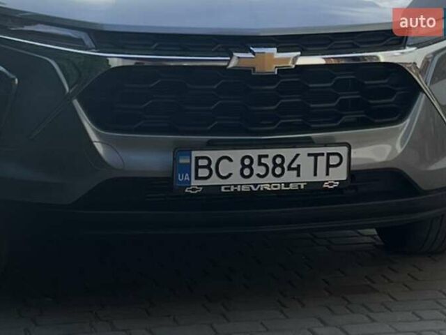 Сірий Шевроле Trax, об'ємом двигуна 1.2 л та пробігом 64 тис. км за 22175 $, фото 1 на Automoto.ua