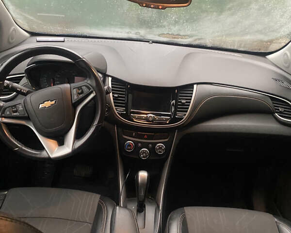 Синий Шевроле Trax, объемом двигателя 1.36 л и пробегом 80 тыс. км за 12800 $, фото 16 на Automoto.ua