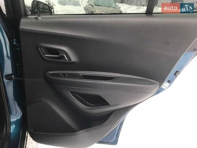 Синий Шевроле Trax, объемом двигателя 1.4 л и пробегом 35 тыс. км за 15740 $, фото 12 на Automoto.ua